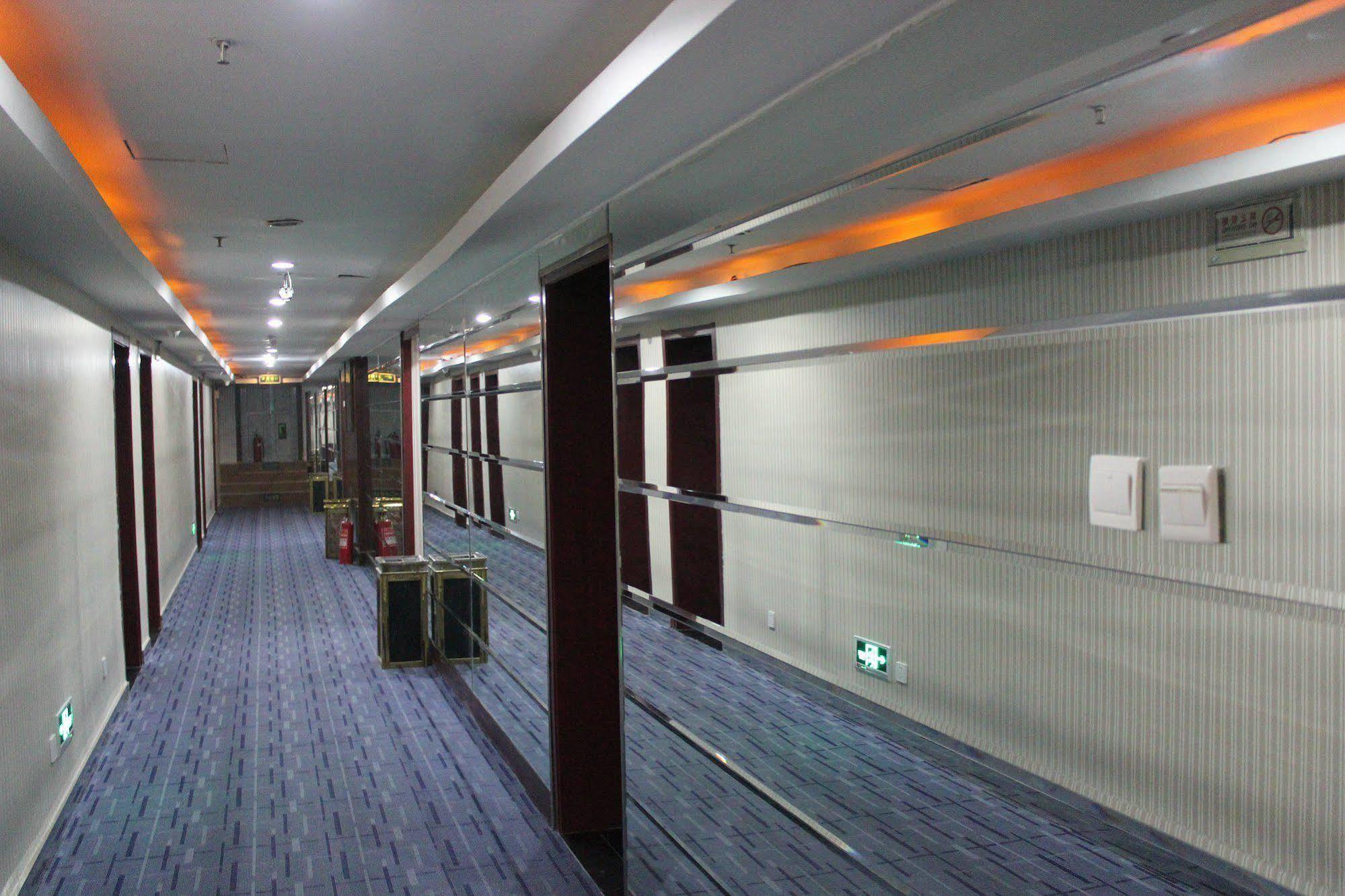 Ao Xiang Ge Hotel Пекин Экстерьер фото